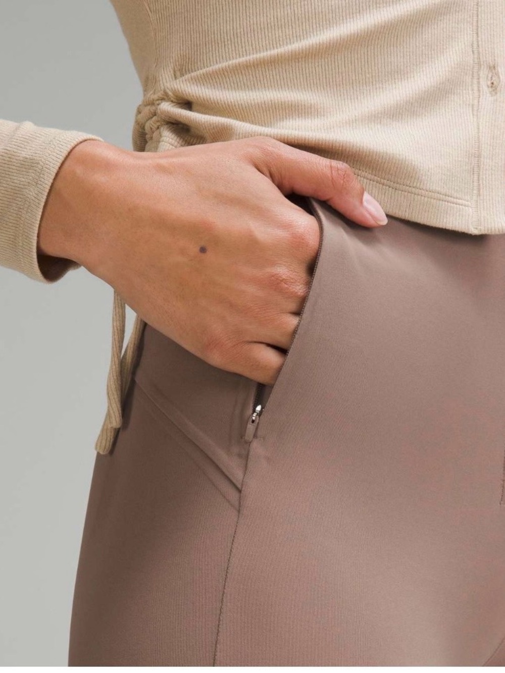Smooth Fit Pull On High Rise Crop